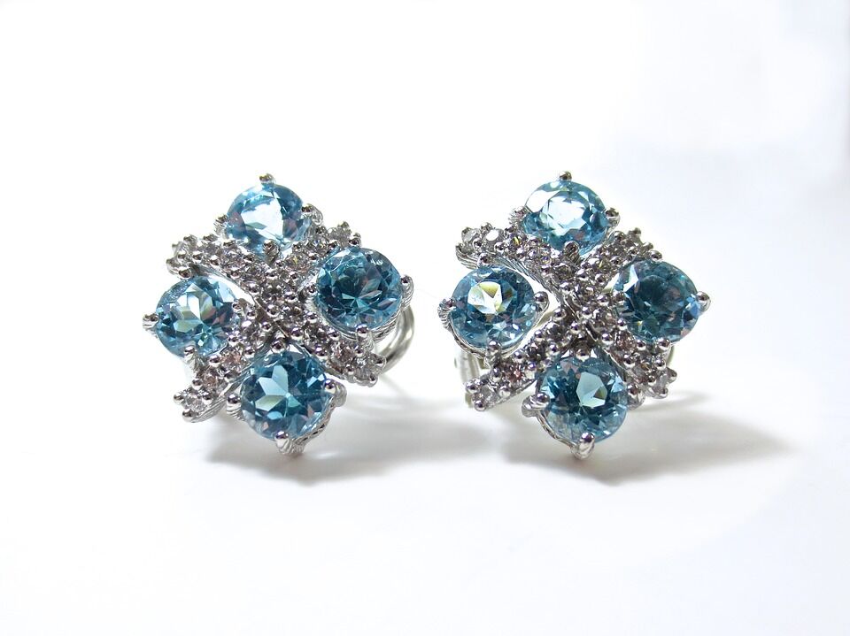 earrings-2535776_960_720